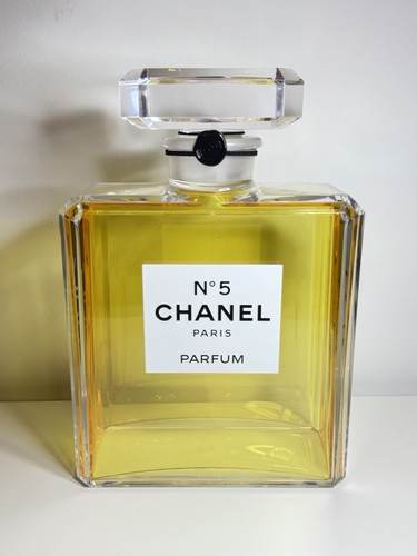 Factice géant chanel 5 - géant,