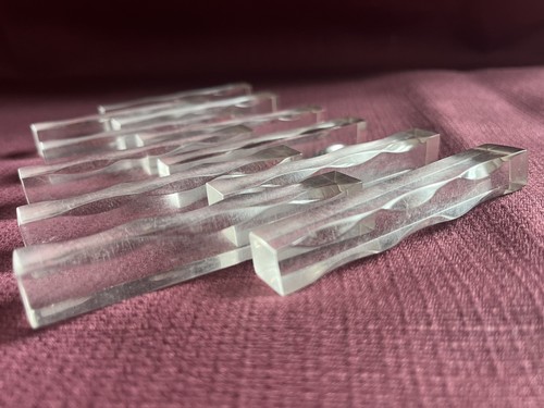 Porte couteaux plexiglass - 11,